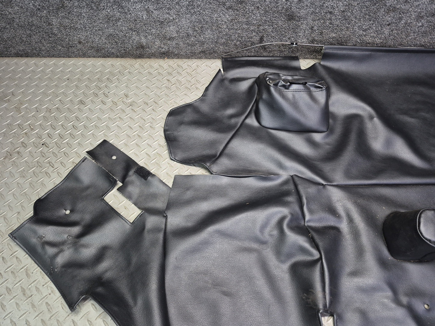 04-09 Nissan Z33 350Z Convertible TOP Roof Leather Compartment Liner Cover Dmgd