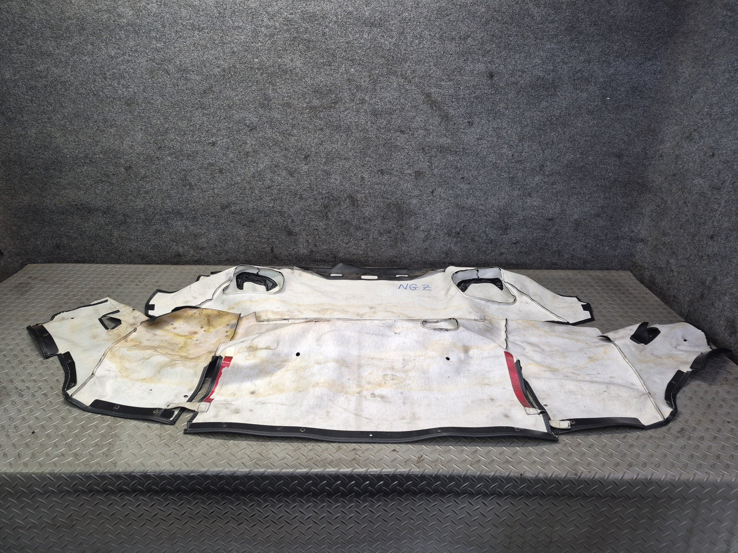 04-09 Nissan Z33 350Z Convertible TOP Roof Leather Compartment Liner Cover Dmgd