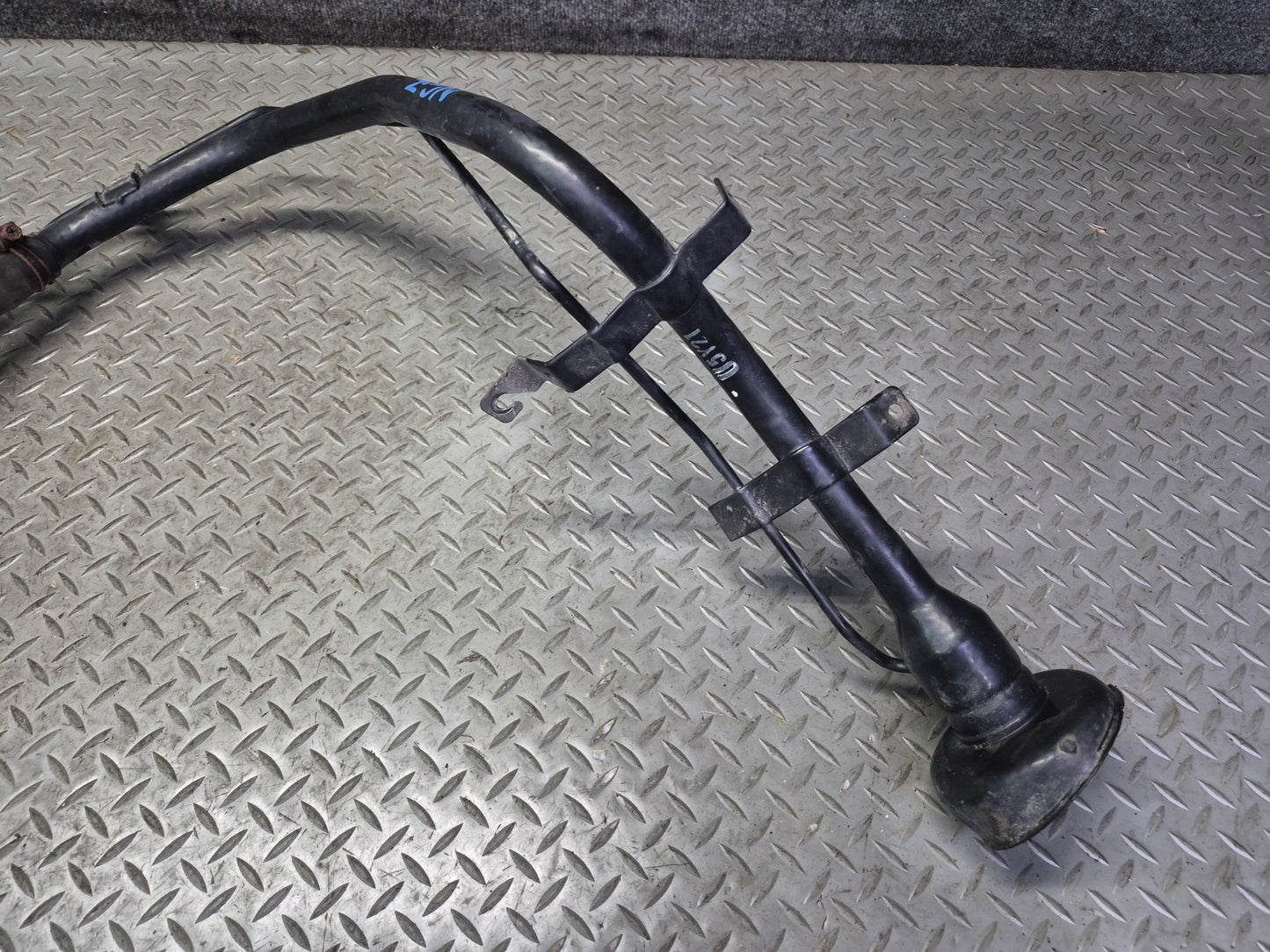03-09 Nissan Z33 350Z Fuel Tank Filler Neck OEM
