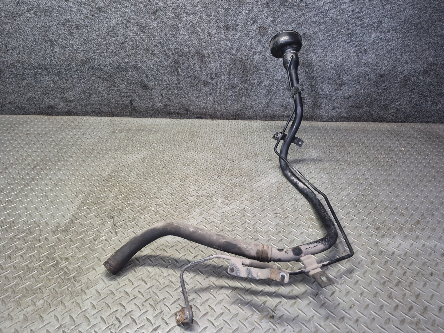 03-09 Nissan Z33 350Z Fuel Tank Filler Neck OEM