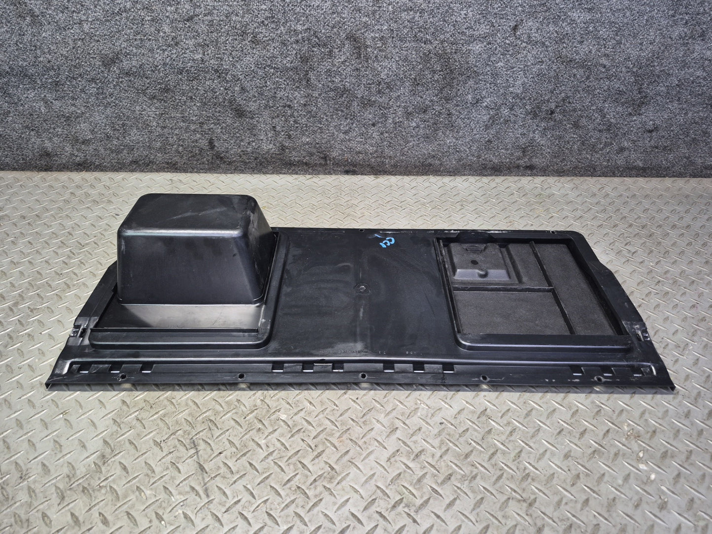 91-96 Chevrolet Corvette C4 Rear Floor Compartment Storage BIN Frame Panel Dmgd