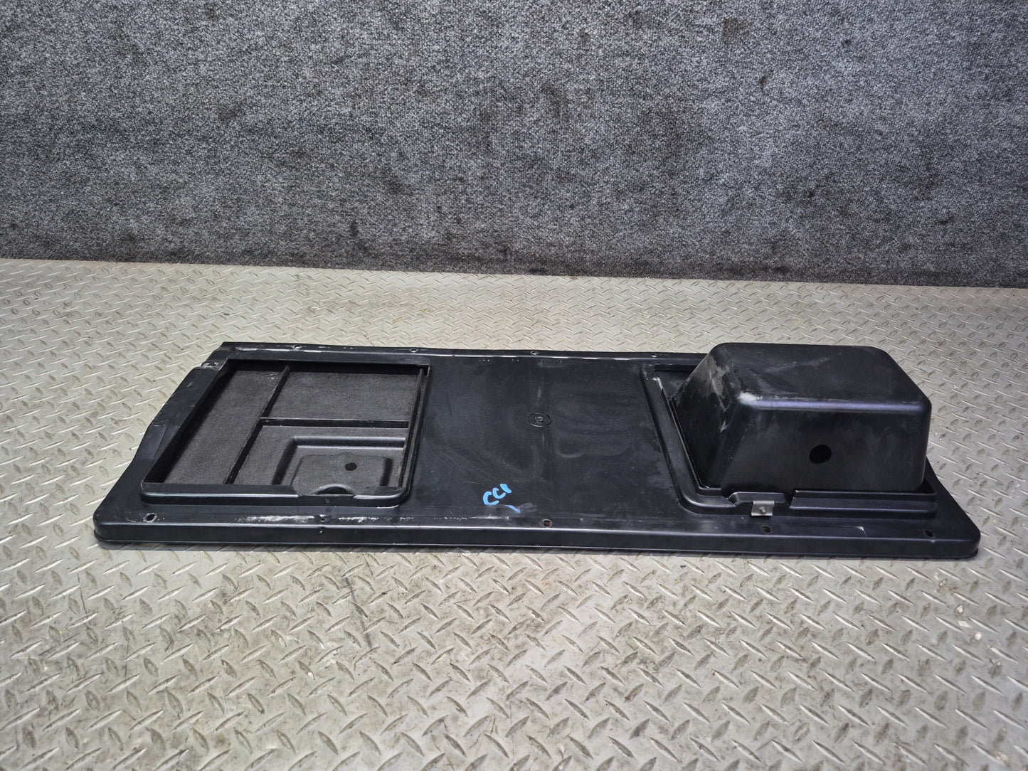 91-96 Chevrolet Corvette C4 Rear Floor Compartment Storage BIN Frame Panel Dmgd