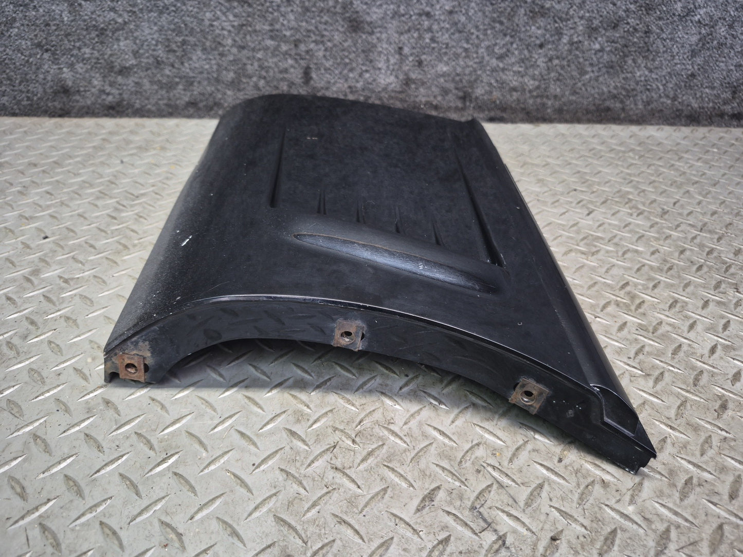 95-96 Chevrolet Corvette C4 Front Right Fender Lower Trim Molding 10254396 OEM