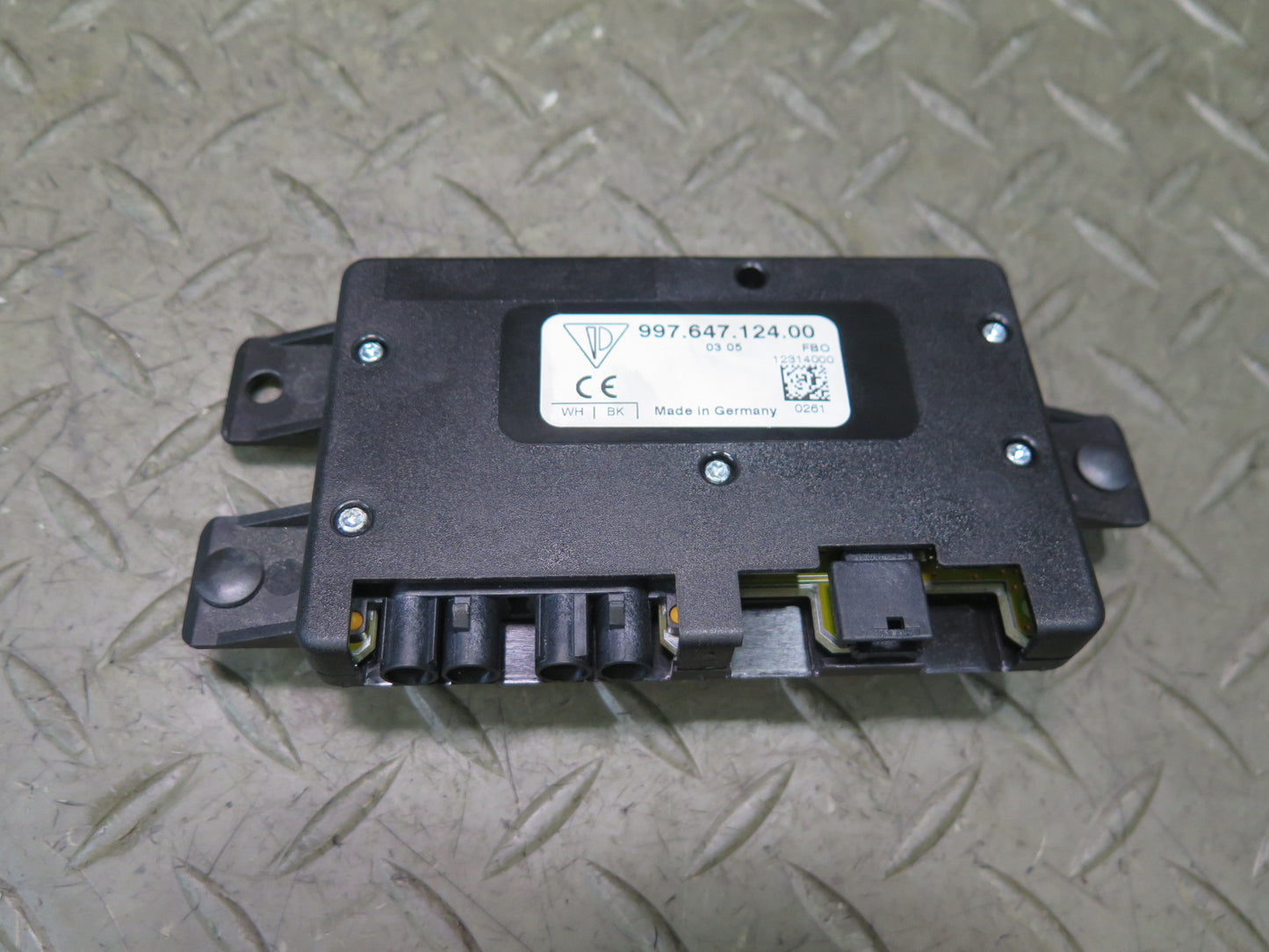 2005-2008 Porsche Boxster 987 Radio Antenna Control Unit Booster Module