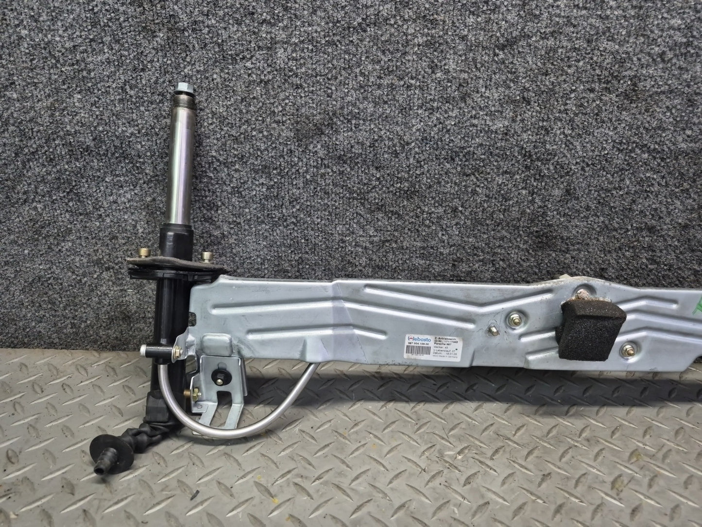 2005-2012 Porsche Boxster 987 Rear Trunk Lid Spoiler Drive Motor Mechanism
