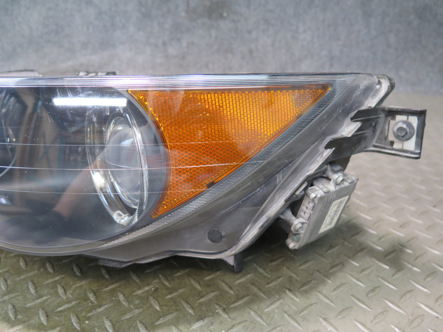 06-07 BMW E63 E64 M6 Front Adaptive BI Xenon HID Headlight Lamp Ballast Set of 2
