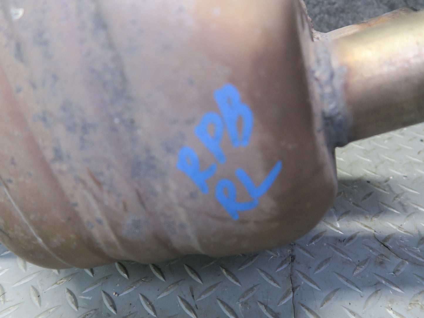 2005-2006 Porsche Boxster 987 2.7L Engine Rear Left Side Exhaust Muffler