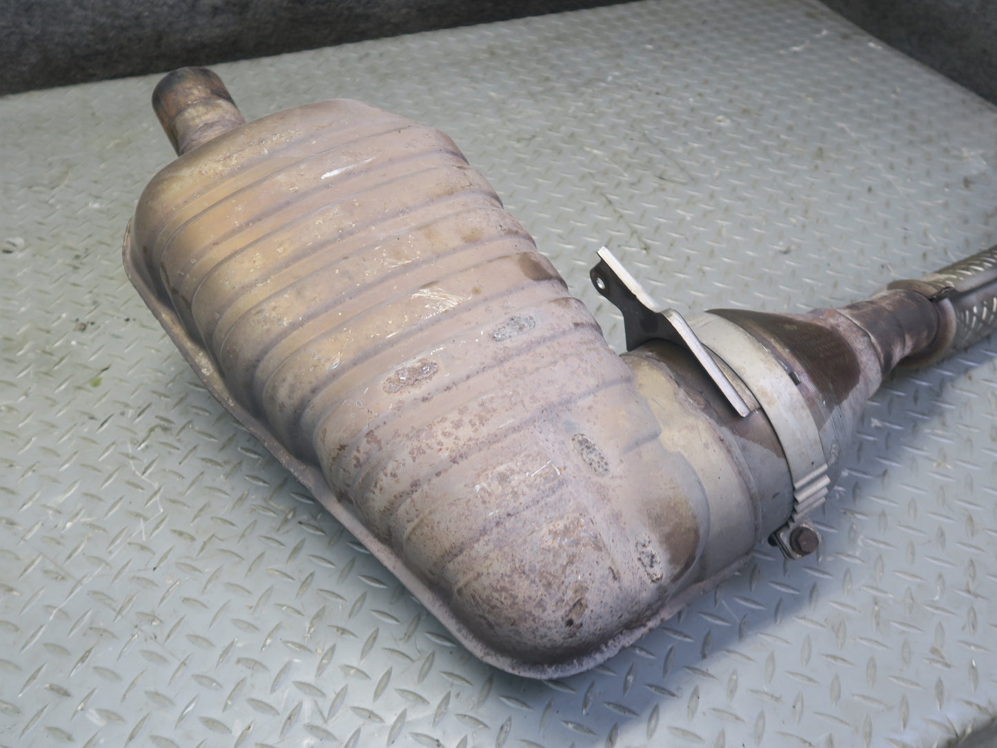 2005-2006 Porsche Boxster 987 2.7L Engine Rear Left Side Exhaust Muffler