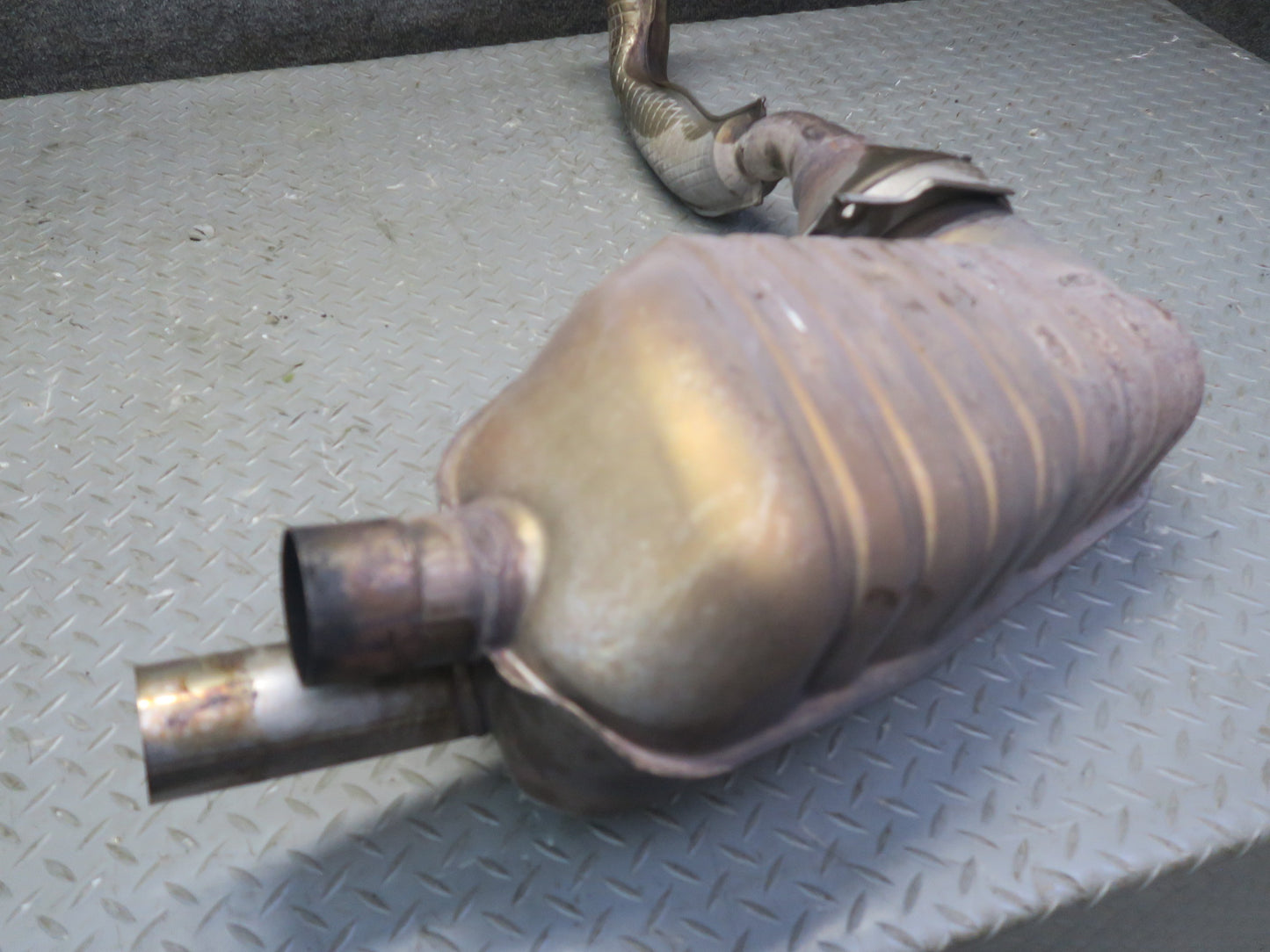 2005-2006 Porsche Boxster 987 2.7L Engine Rear Left Side Exhaust Muffler