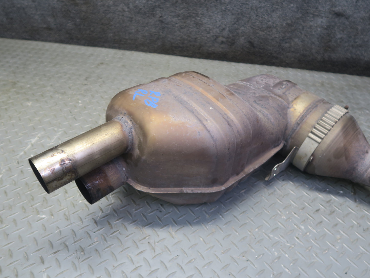 2005-2006 Porsche Boxster 987 2.7L Engine Rear Left Side Exhaust Muffler