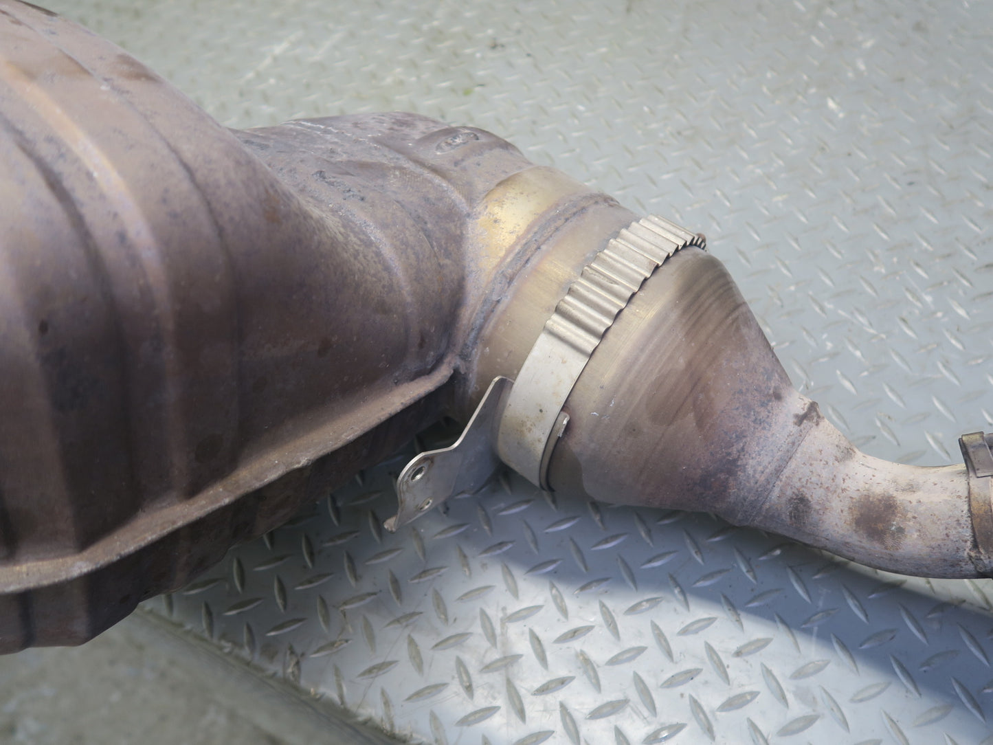 2005-2006 Porsche Boxster 987 2.7L Engine Rear Left Side Exhaust Muffler