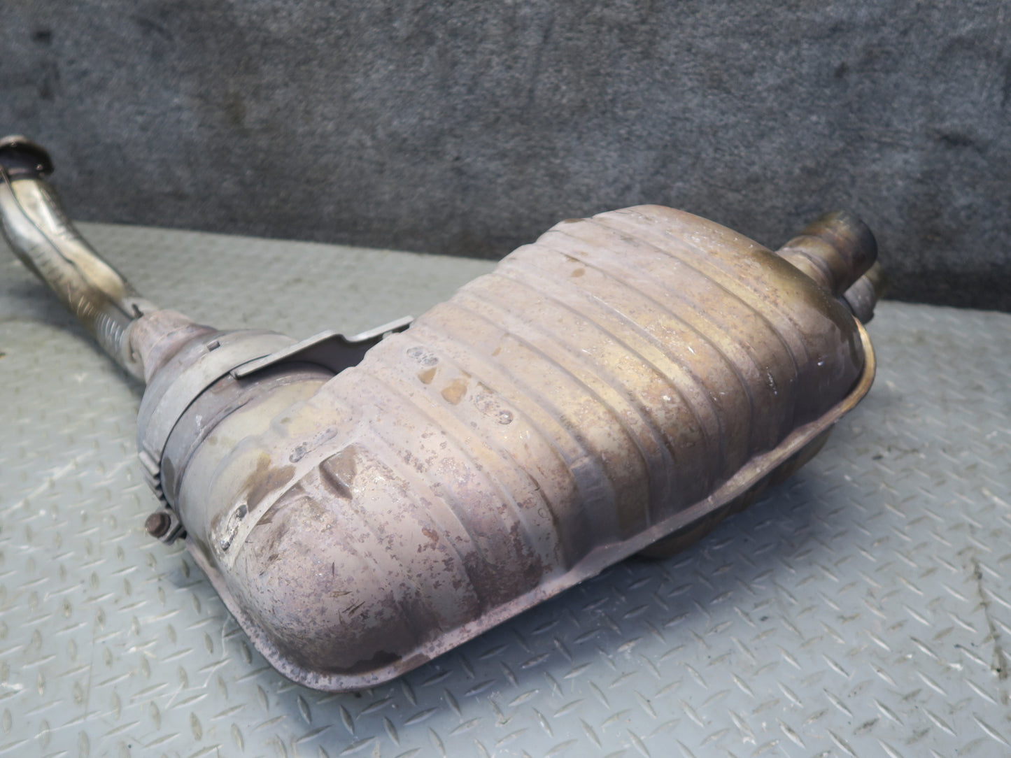 2005-2006 Porsche Boxster 987 2.7L Engine Rear Right Side Exhaust Muffler