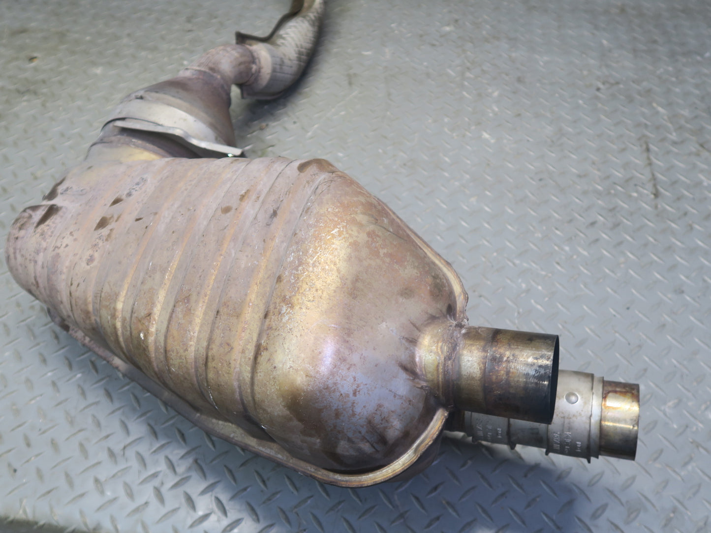2005-2006 Porsche Boxster 987 2.7L Engine Rear Right Side Exhaust Muffler