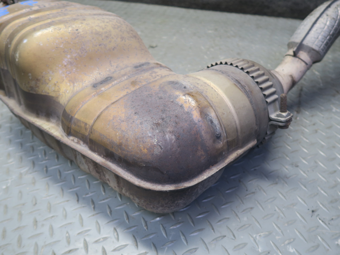 2005-2006 Porsche Boxster 987 2.7L Engine Rear Right Side Exhaust Muffler