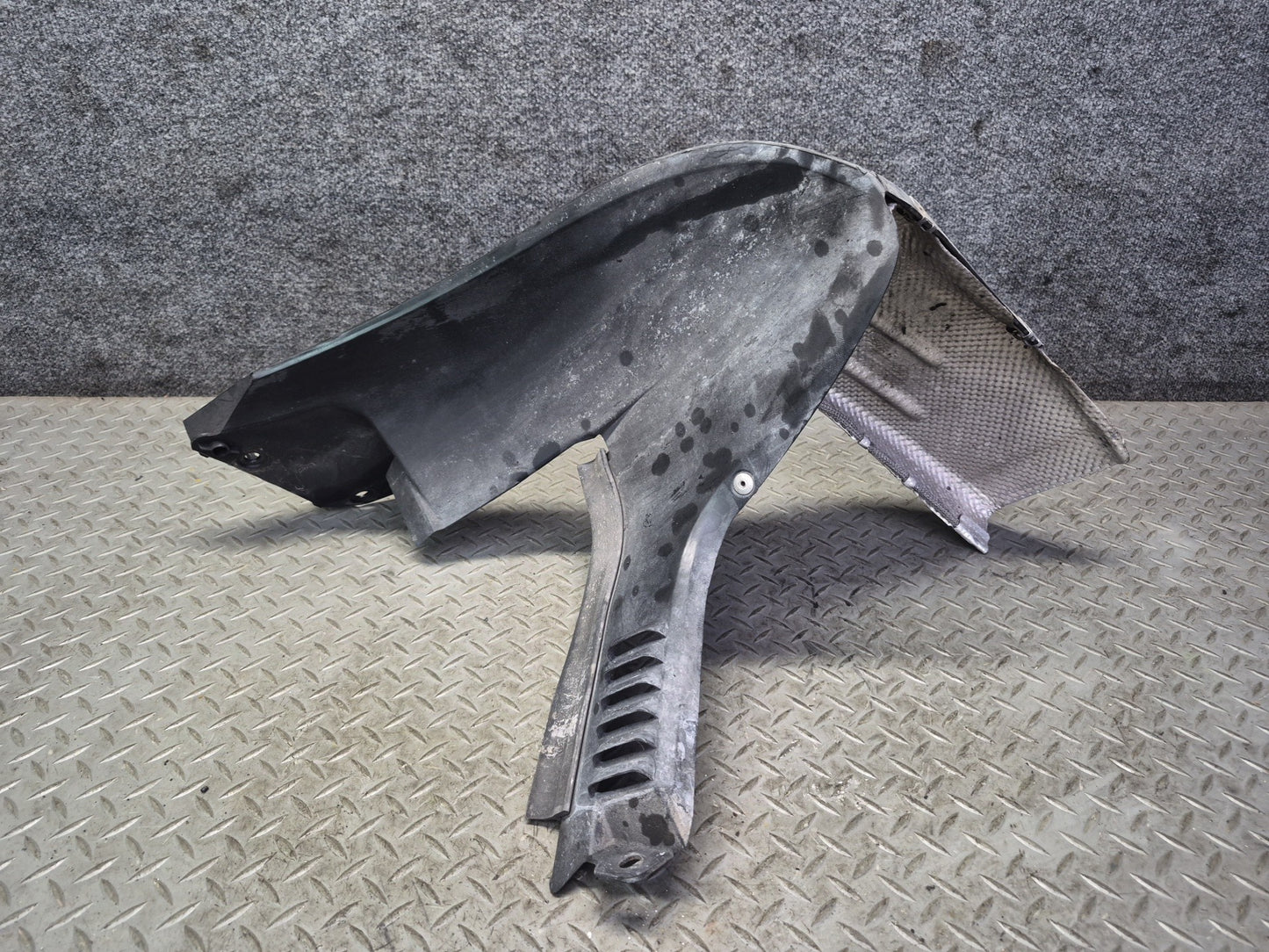 2005-2008 Porsche Boxster 987 Rear Left Fender Liner Panel Heat Shield Guide