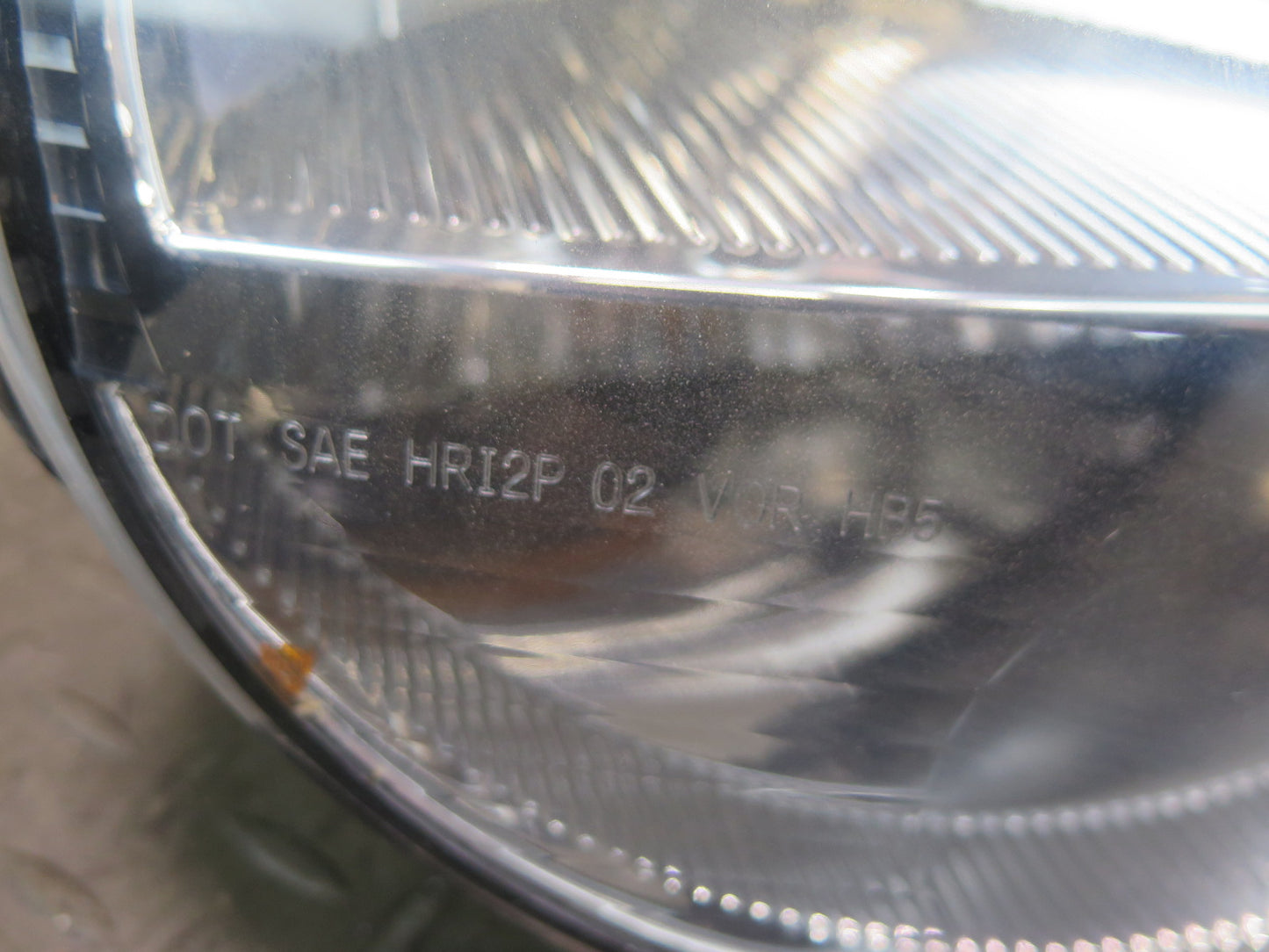 02-05 Ford Thunderbird Front Right Halogen Headlight Lamp TYC