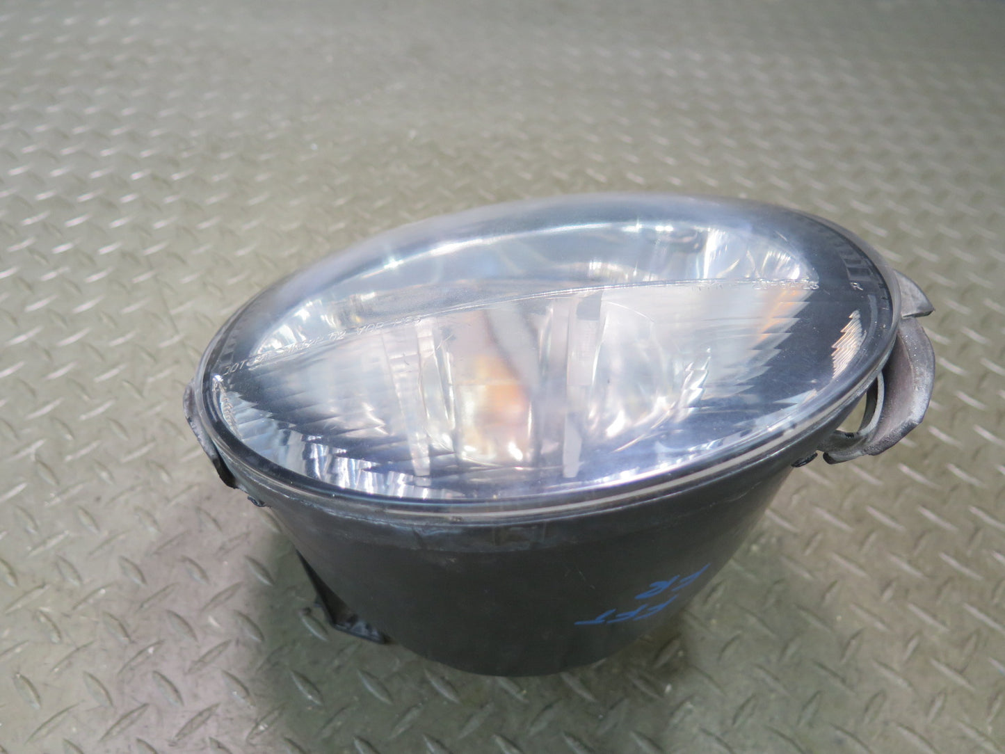 02-05 Ford Thunderbird Front Right Halogen Headlight Lamp TYC