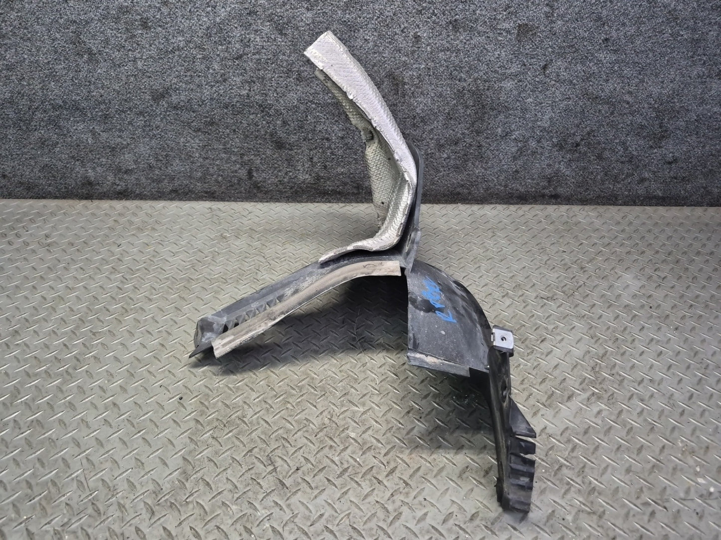 2005-2008 Porsche Boxster 987 Rear Left Fender Liner Panel Heat Shield Guide