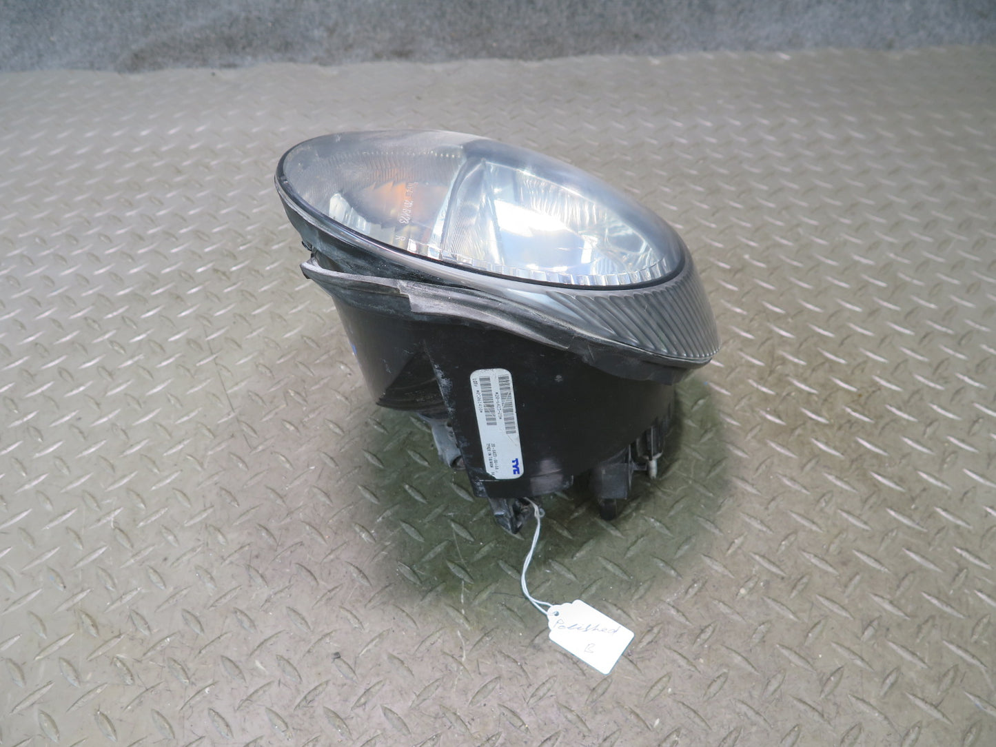 02-05 Ford Thunderbird Front Right Halogen Headlight Lamp TYC