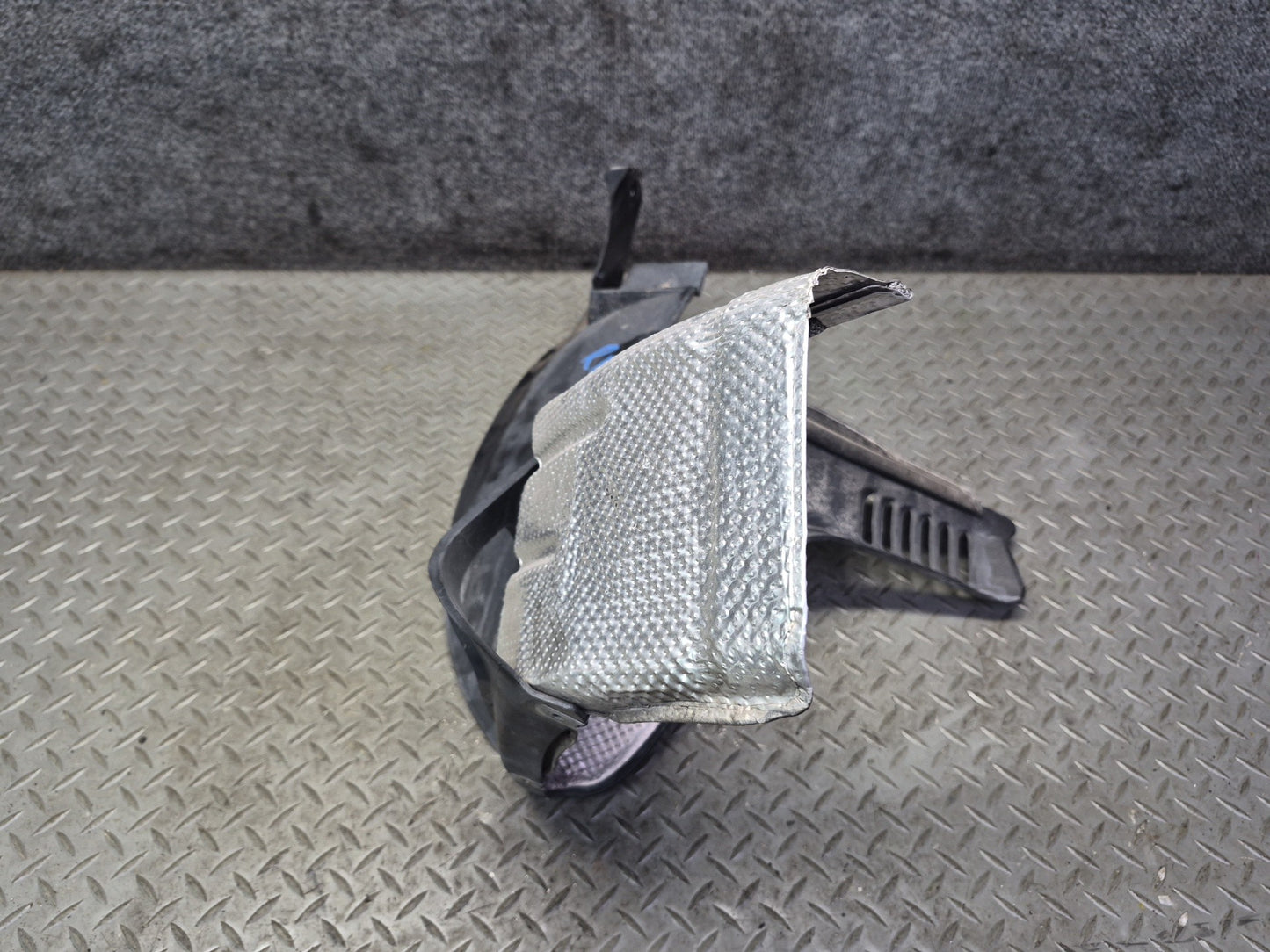 2005-2008 Porsche Boxster 987 Rear Left Fender Liner Panel Heat Shield Guide