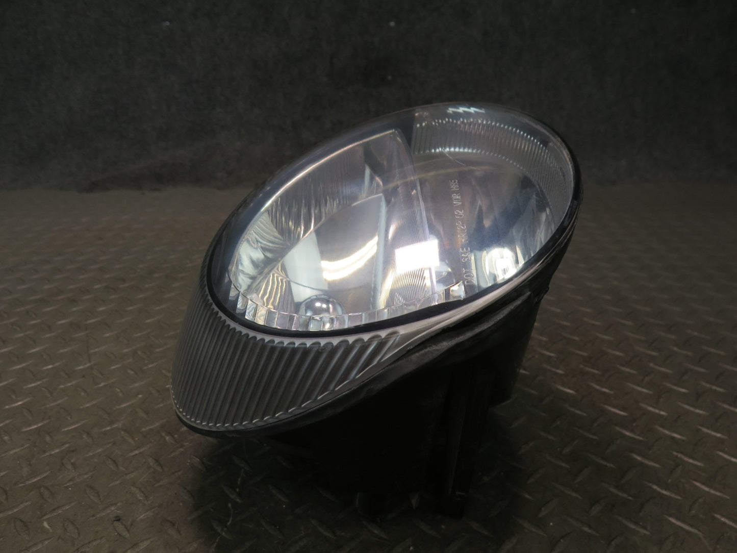02-05 Ford Thunderbird Front Right Halogen Headlight Lamp TYC