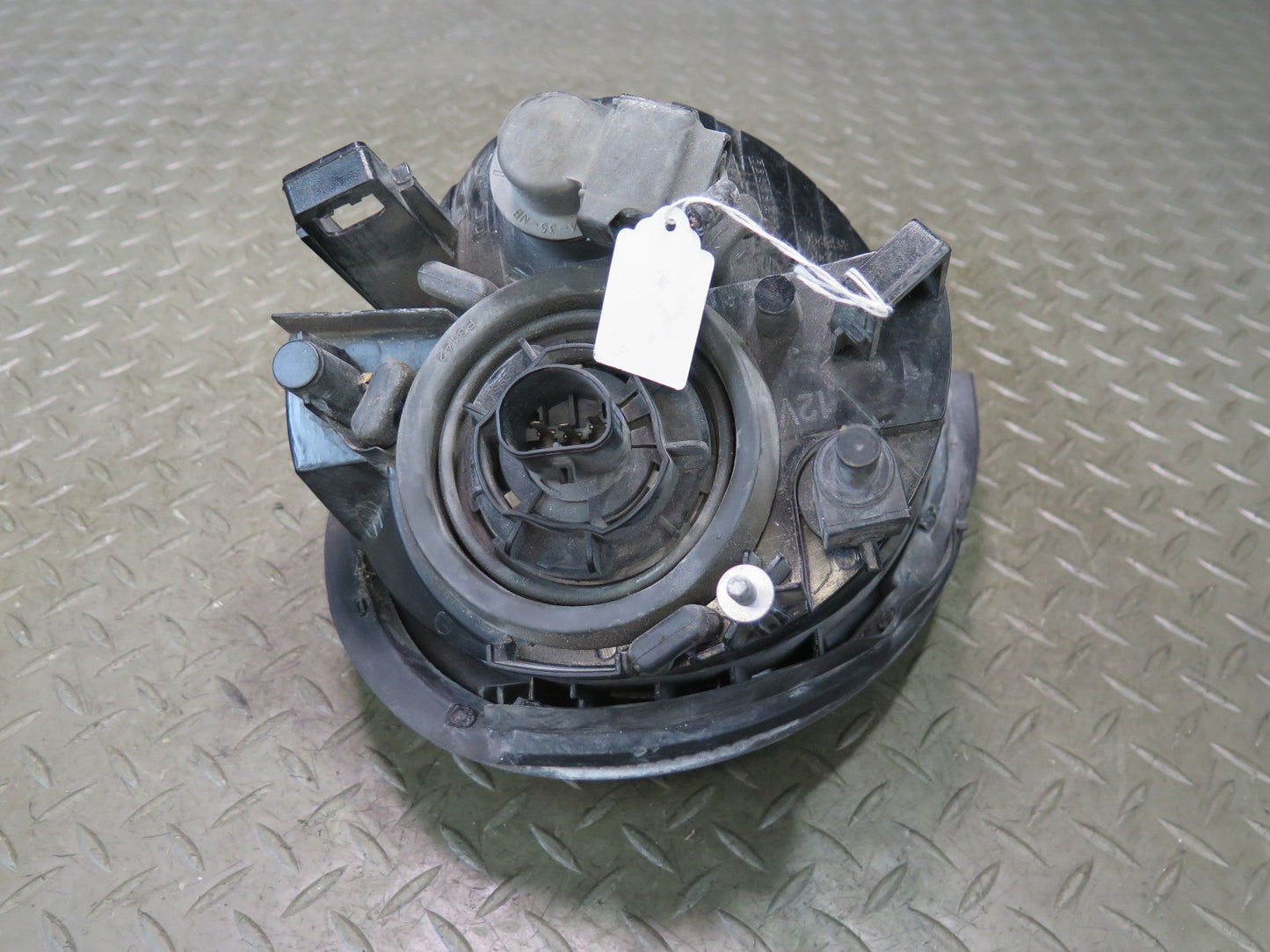 02-05 Ford Thunderbird Front Right Halogen Headlight Lamp TYC
