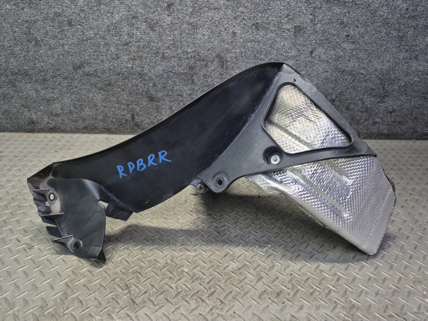 2005-2008 Porsche Boxster 987 Rear Right Fender Liner Panel Heat Shield Guide