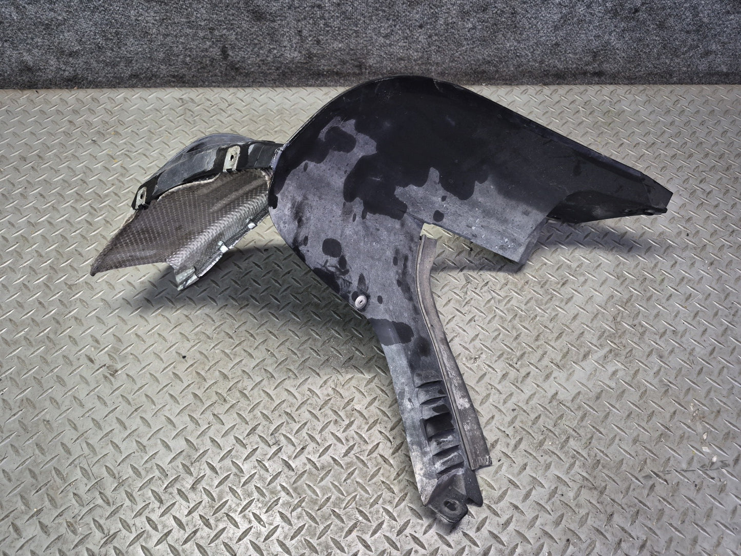 2005-2008 Porsche Boxster 987 Rear Right Fender Liner Panel Heat Shield Guide