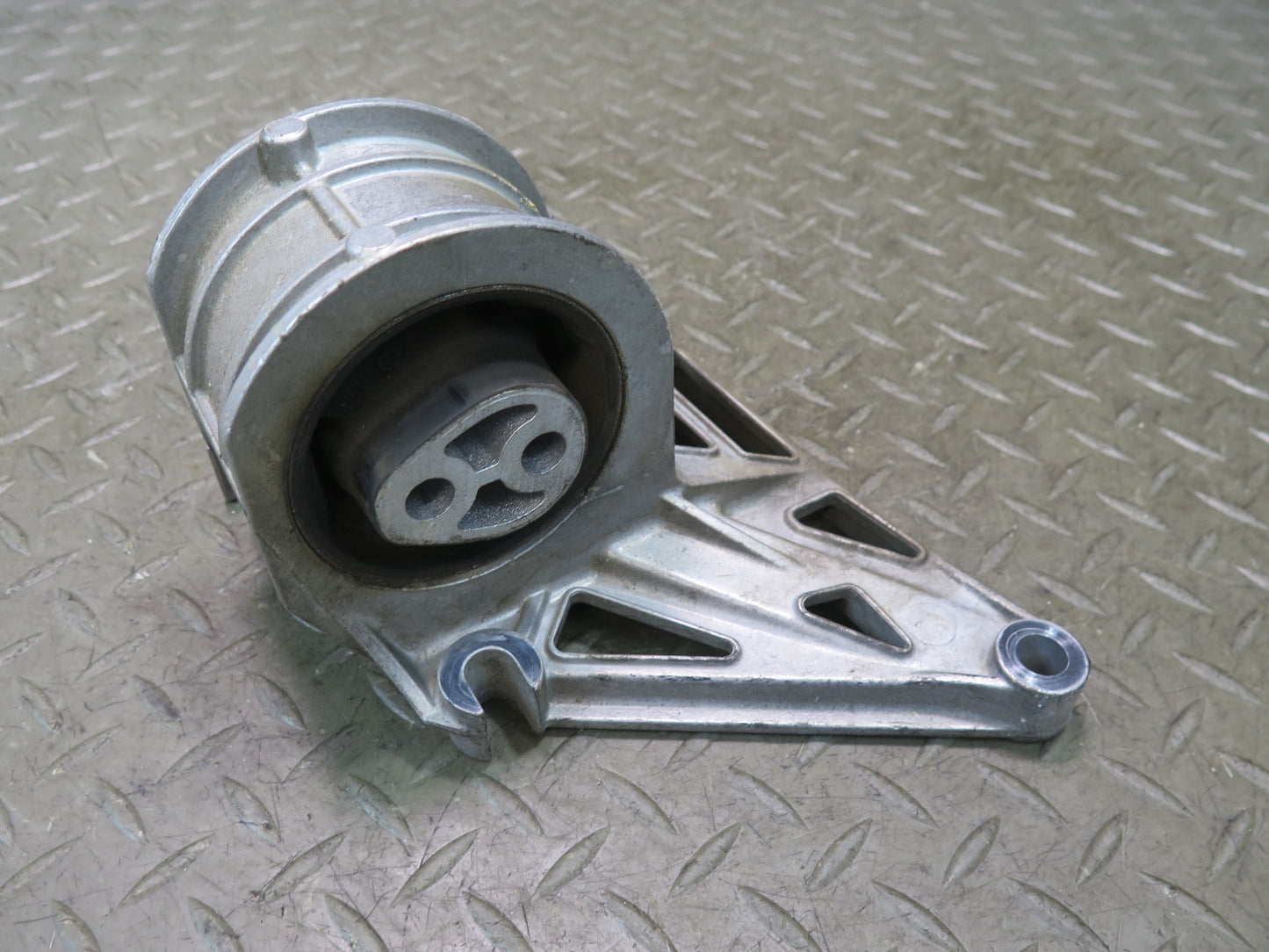 2005-2008 Porsche Boxster 987 2.7L Rear Engine Transmission Mount Bracket