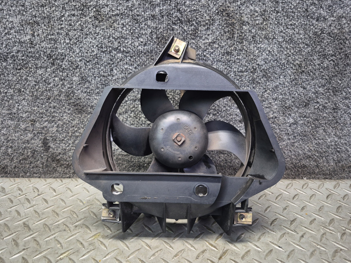 2005-2008 Porsche Boxster 987 2.7L Engine Motor Cooling Fan W/ Shroud