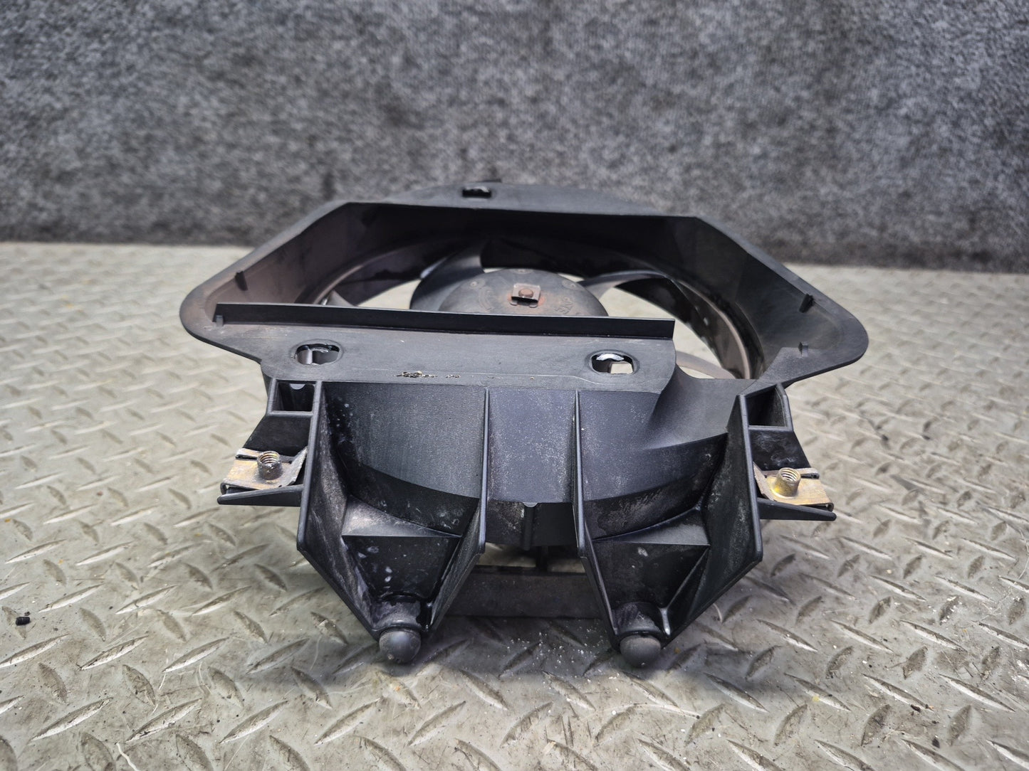 2005-2008 Porsche Boxster 987 2.7L Engine Motor Cooling Fan W/ Shroud