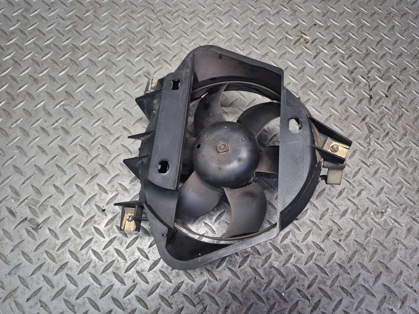 2005-2008 Porsche Boxster 987 2.7L Engine Motor Cooling Fan W/ Shroud