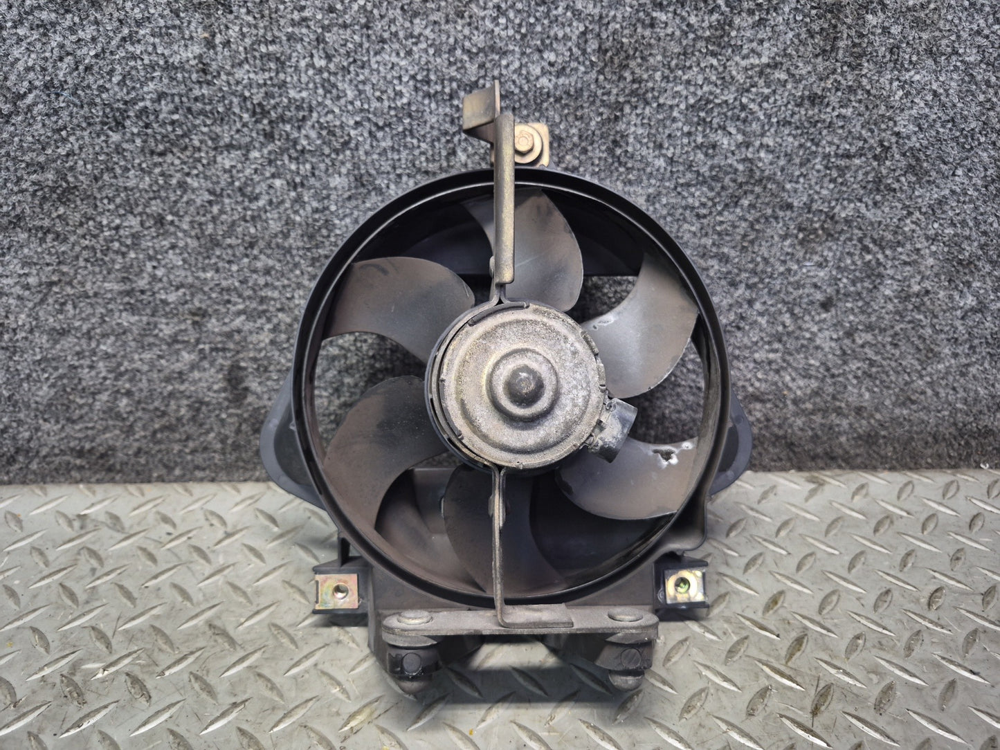 2005-2008 Porsche Boxster 987 2.7L Engine Motor Cooling Fan W/ Shroud
