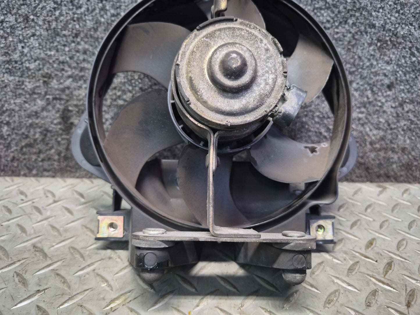 2005-2008 Porsche Boxster 987 2.7L Engine Motor Cooling Fan W/ Shroud
