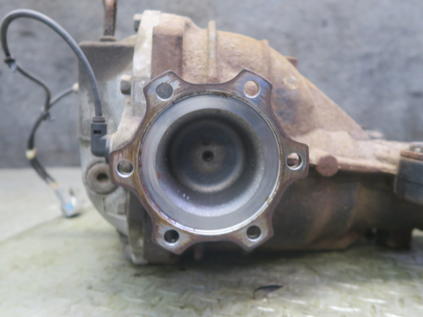 04-09 Nissan 350Z Z33 Convert M/T Rear Differential Carrier 3.54 Ratio LSD OEM
