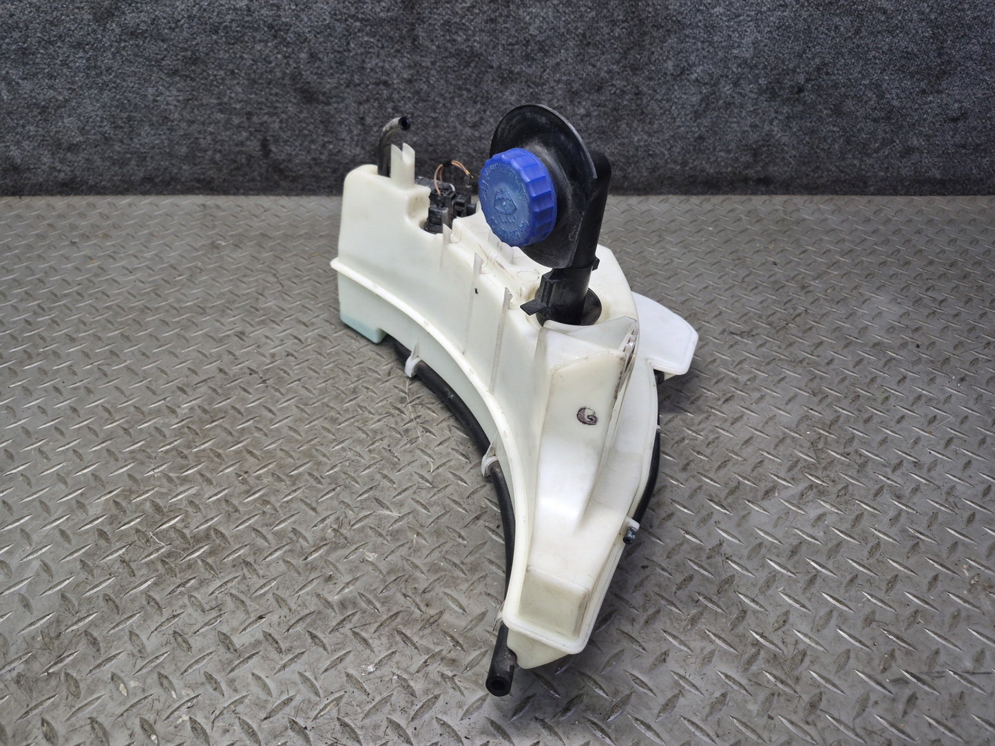 2005-2008 Porsche Boxster 987 Windshield Wiper Fluid Reservoir Bottle Tank