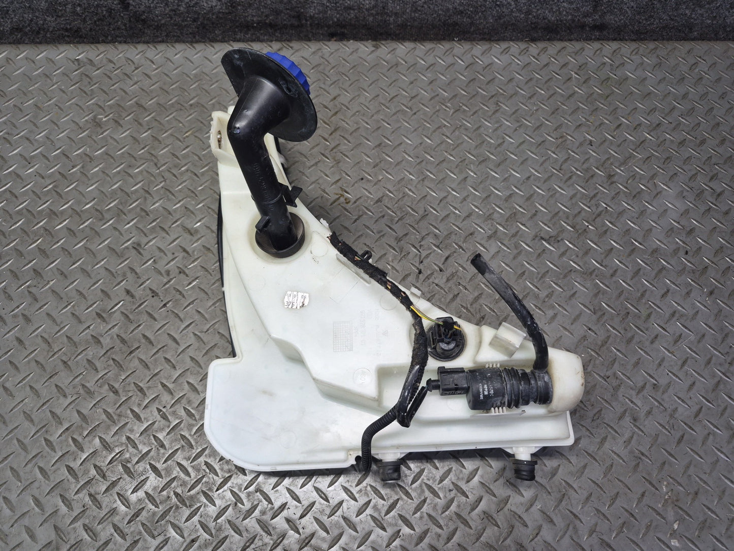 2005-2008 Porsche Boxster 987 Windshield Wiper Fluid Reservoir Bottle Tank