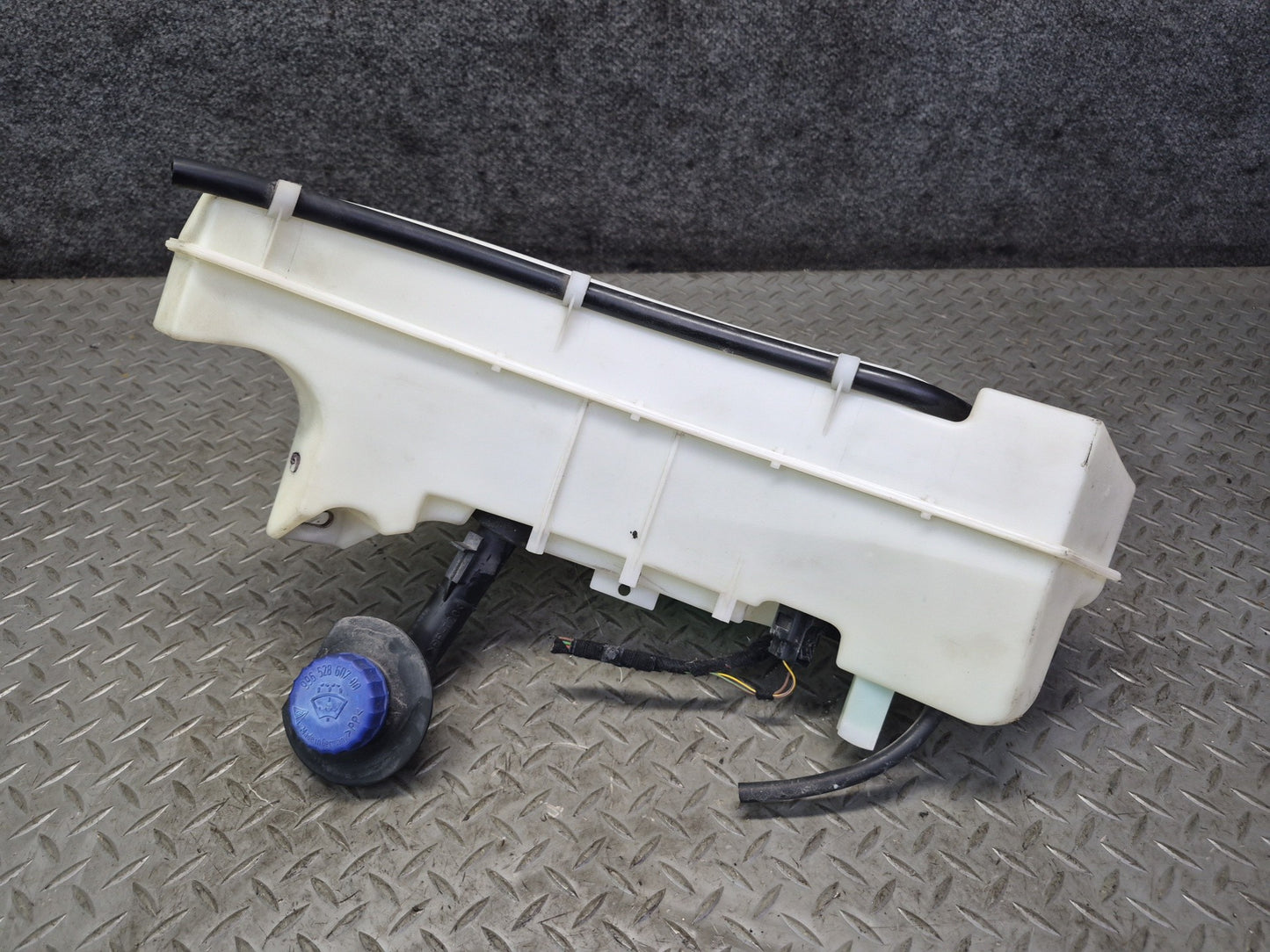 2005-2008 Porsche Boxster 987 Windshield Wiper Fluid Reservoir Bottle Tank