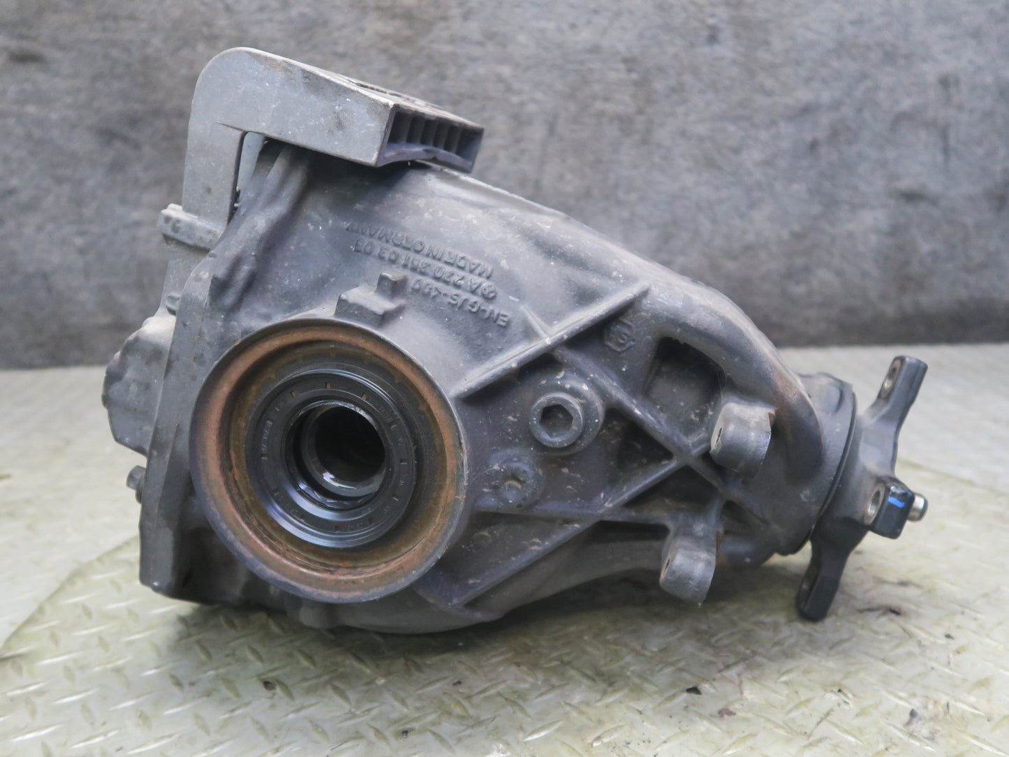 03-08 Mercedes R230 SL55 AMG Rear Differential Carrier 2.82 Ratio OEM