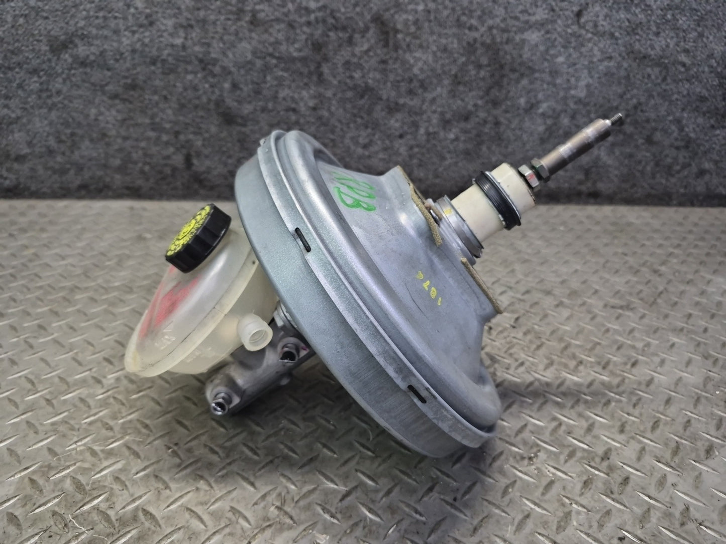 2005-2008 Porsche Boxster 987 Power Brake Booster W/ Master Cylinder Assembly