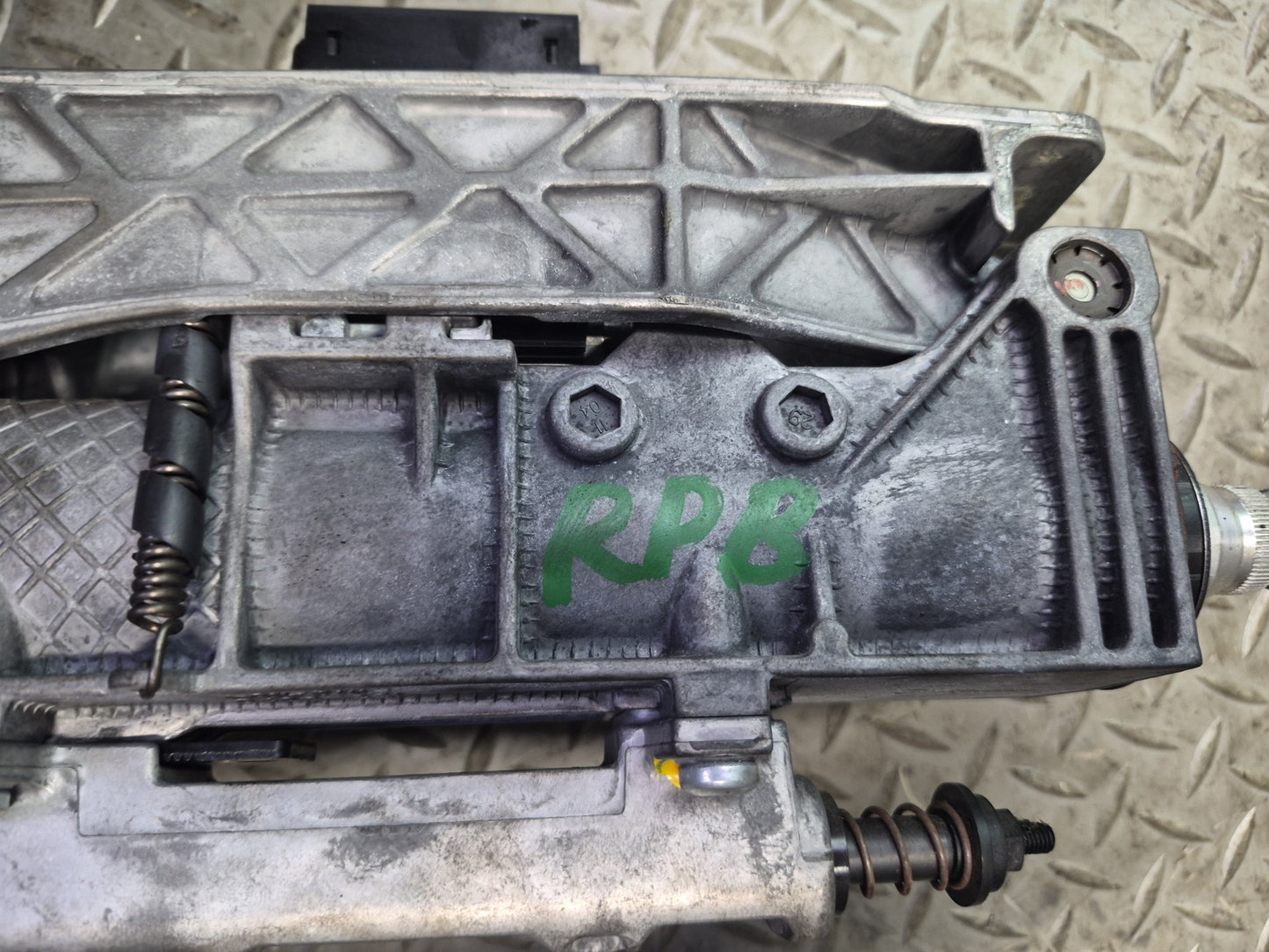2005-2012 Porsche Boxster 987 Steering Column Assembly 99734700706