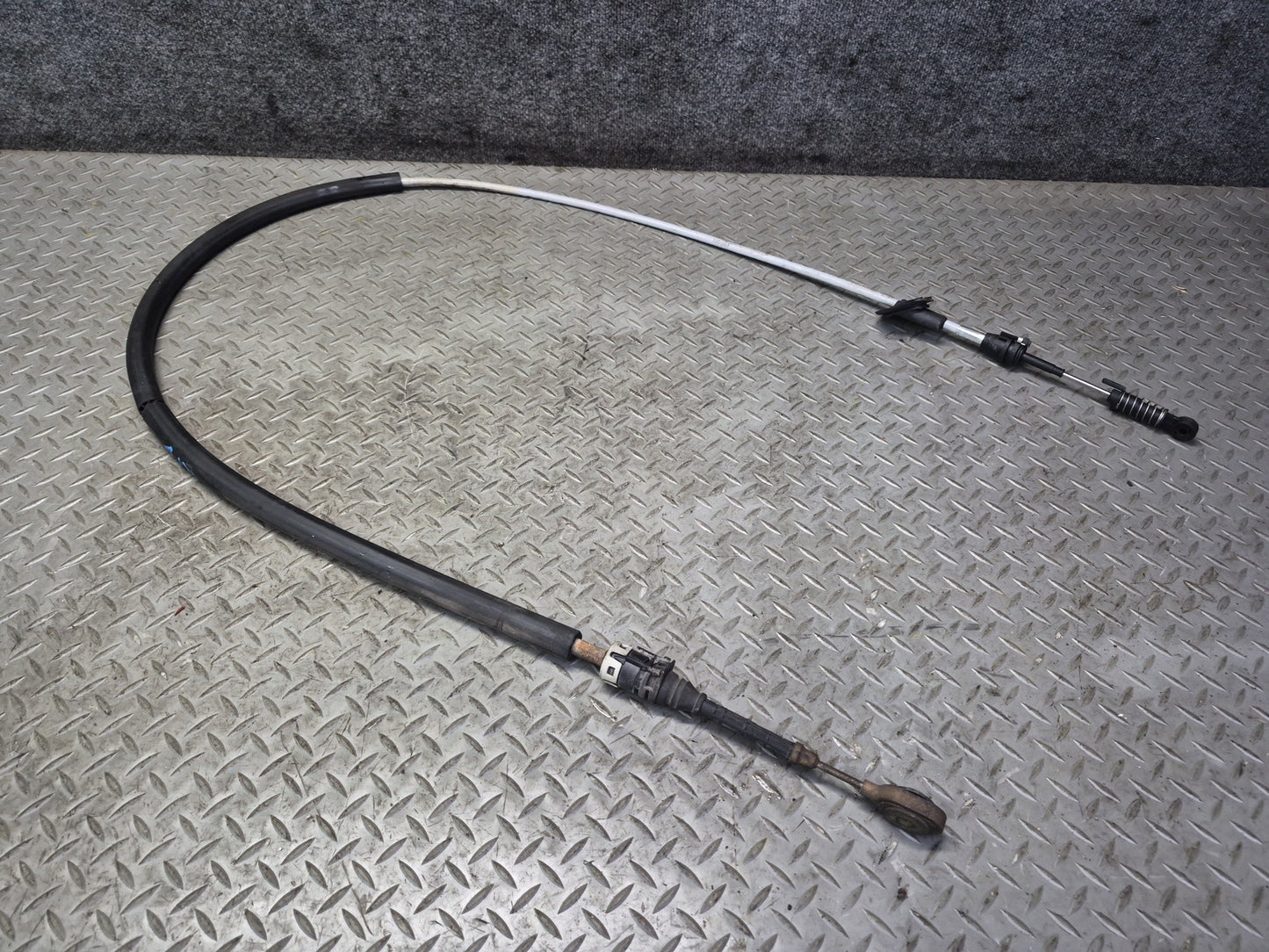 2005-2008 Porsche Boxster 987 Tiptronic Automatic Transmission Shifter Cable
