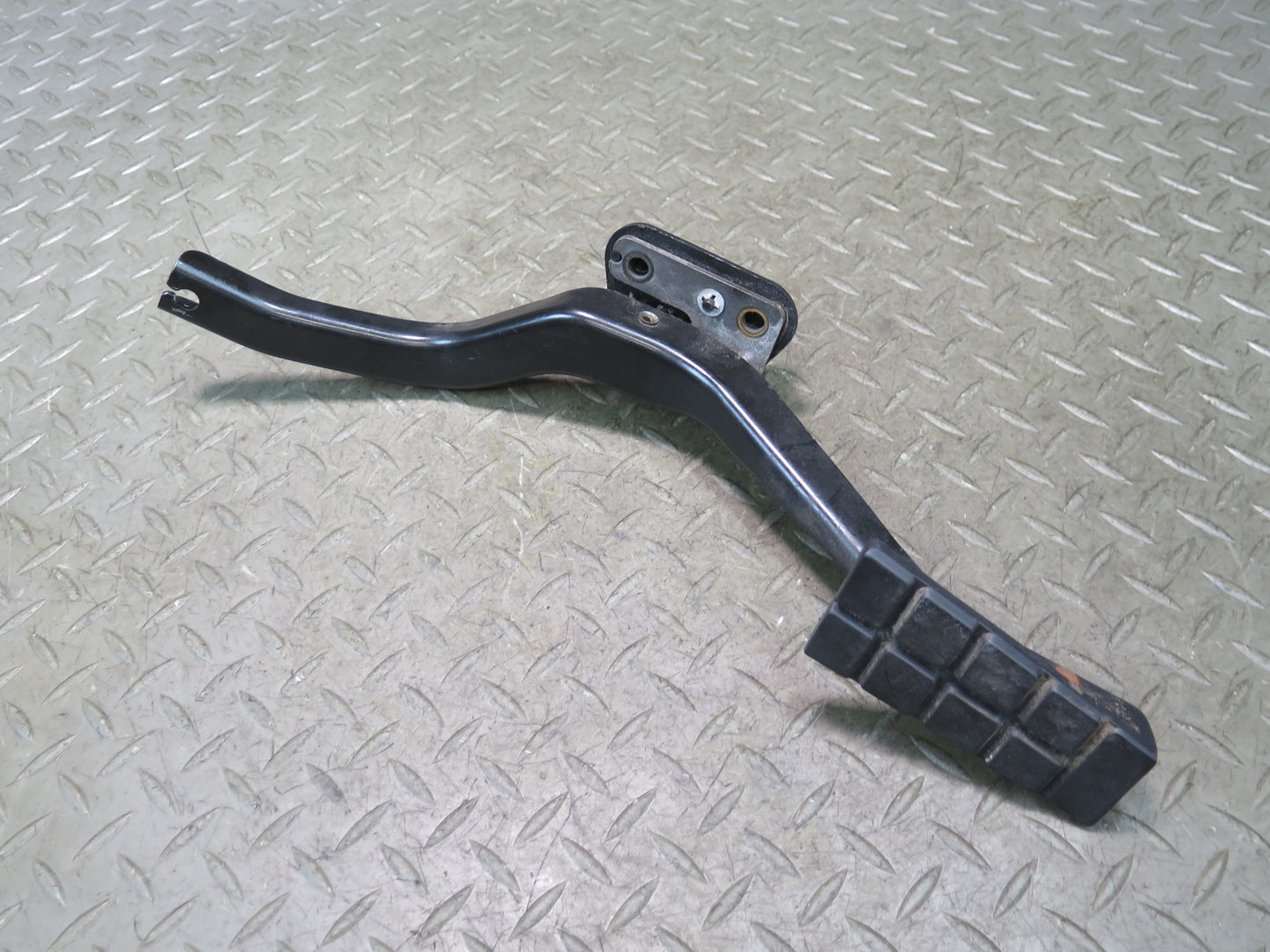 92-96 Chevrolet Corvette C4 Gas Acceleration Throttle & Brake Pedal Pad Set OEM