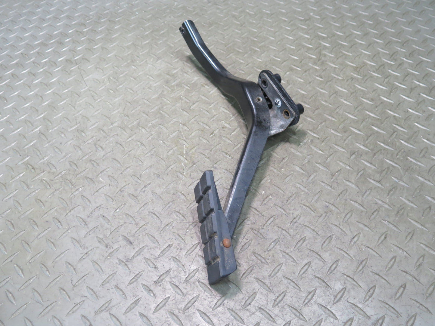 92-96 Chevrolet Corvette C4 Gas Acceleration Throttle & Brake Pedal Pad Set OEM