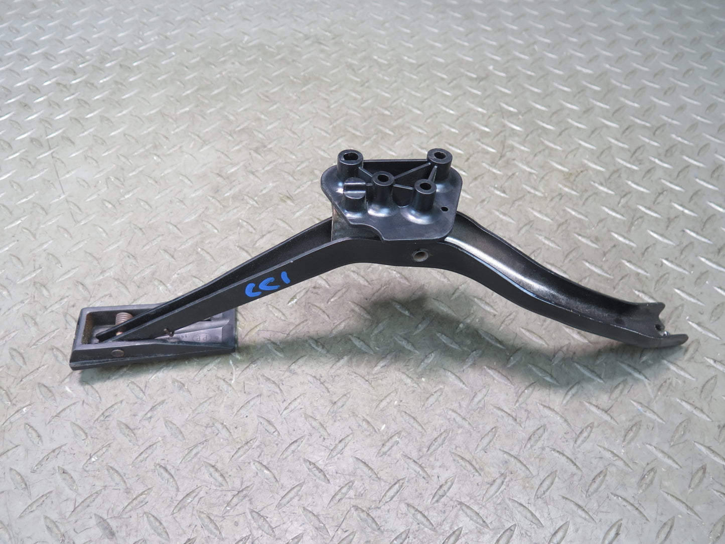 92-96 Chevrolet Corvette C4 Gas Acceleration Throttle & Brake Pedal Pad Set OEM
