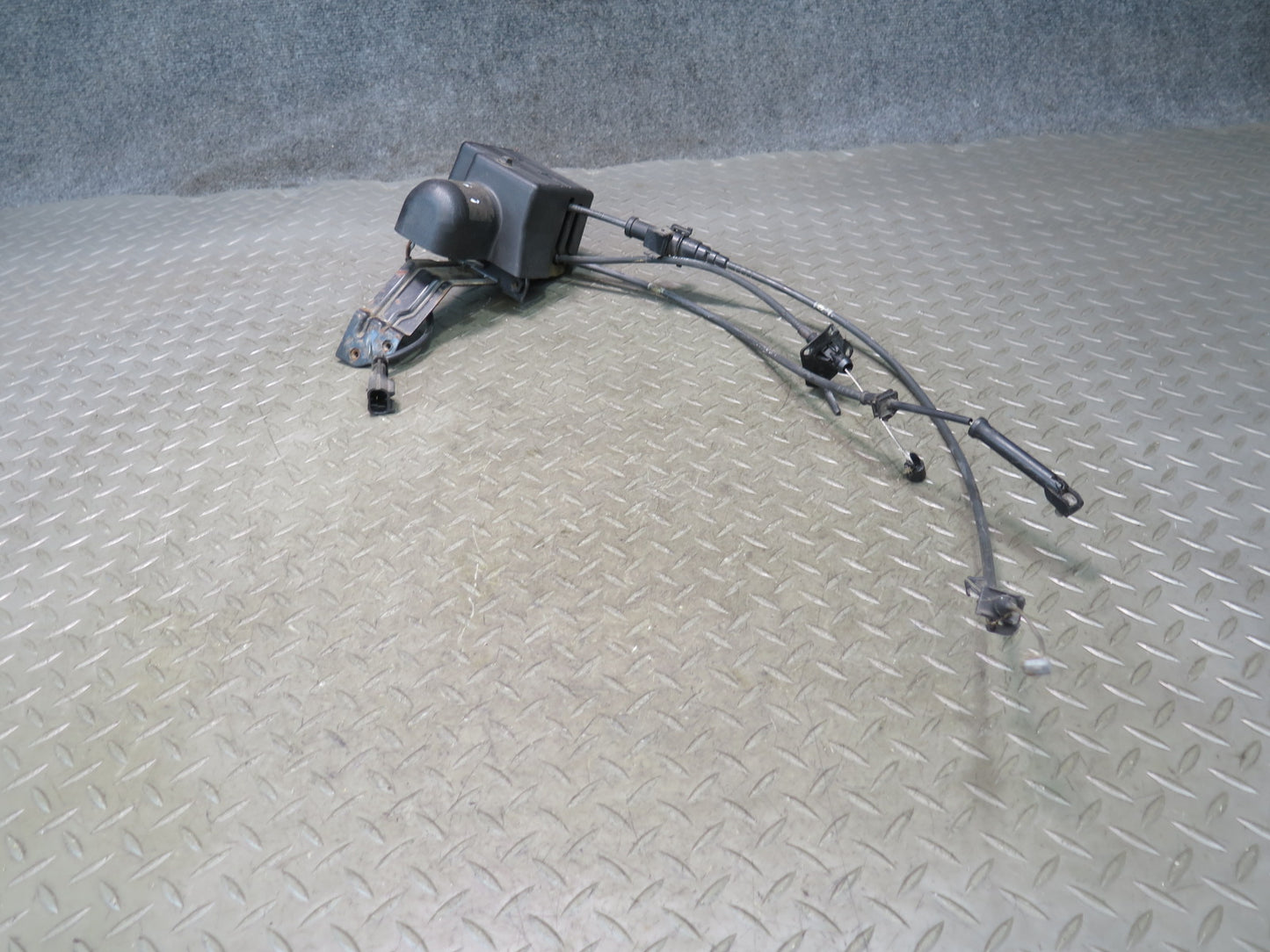 94-96 Chevrolet Corvette C4 Cruise Control Actuator Motor w Cables OEM