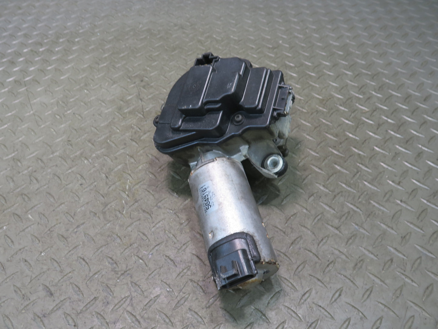 84-96 Chevrolet Corvette C4 Windshield Wiper Transmission Linkage w Motor OEM