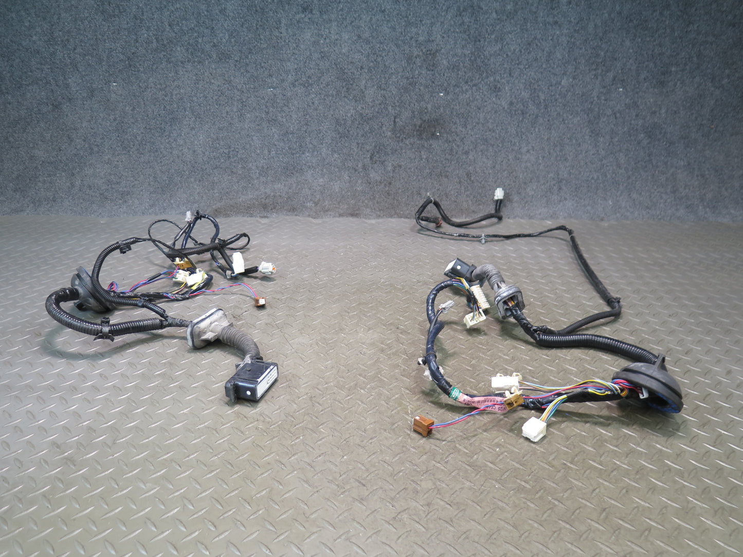 2006 Nissan Z33 350Z Set of 2 Left & Right Door Wire Wiring Harness OEM