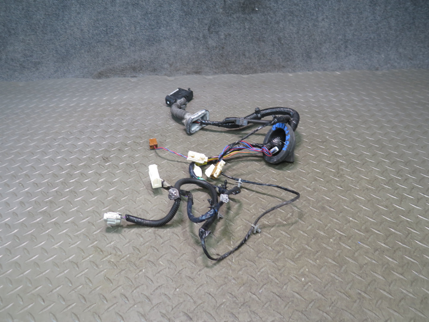 2006 Nissan Z33 350Z Set of 2 Left & Right Door Wire Wiring Harness OEM