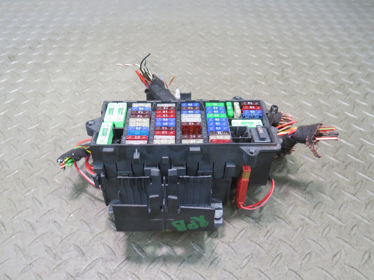 2005-2012 Porsche Boxster 987 Engine Fuse Relay Box Module Unit